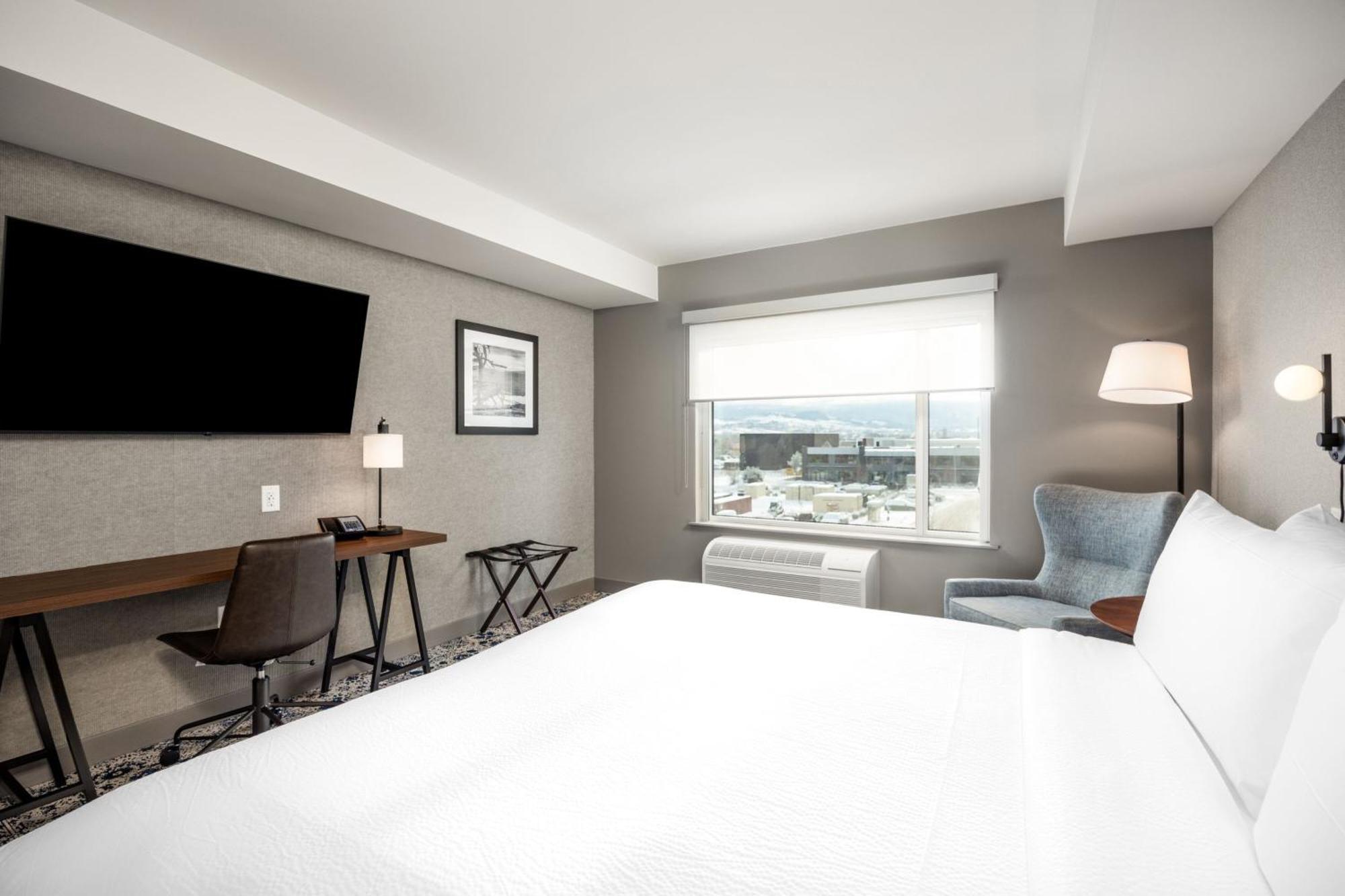 Four Points By Sheraton Kelowna Airport Buitenkant foto