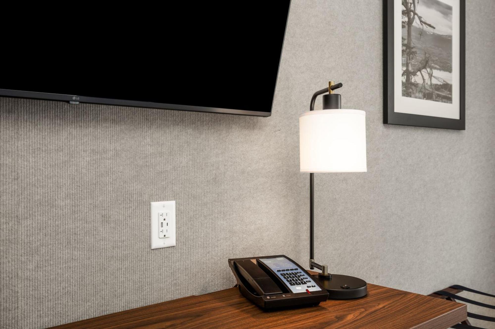 Four Points By Sheraton Kelowna Airport Buitenkant foto