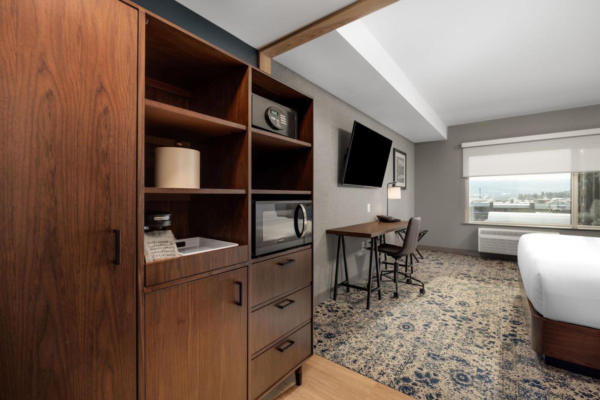 Four Points By Sheraton Kelowna Airport Buitenkant foto