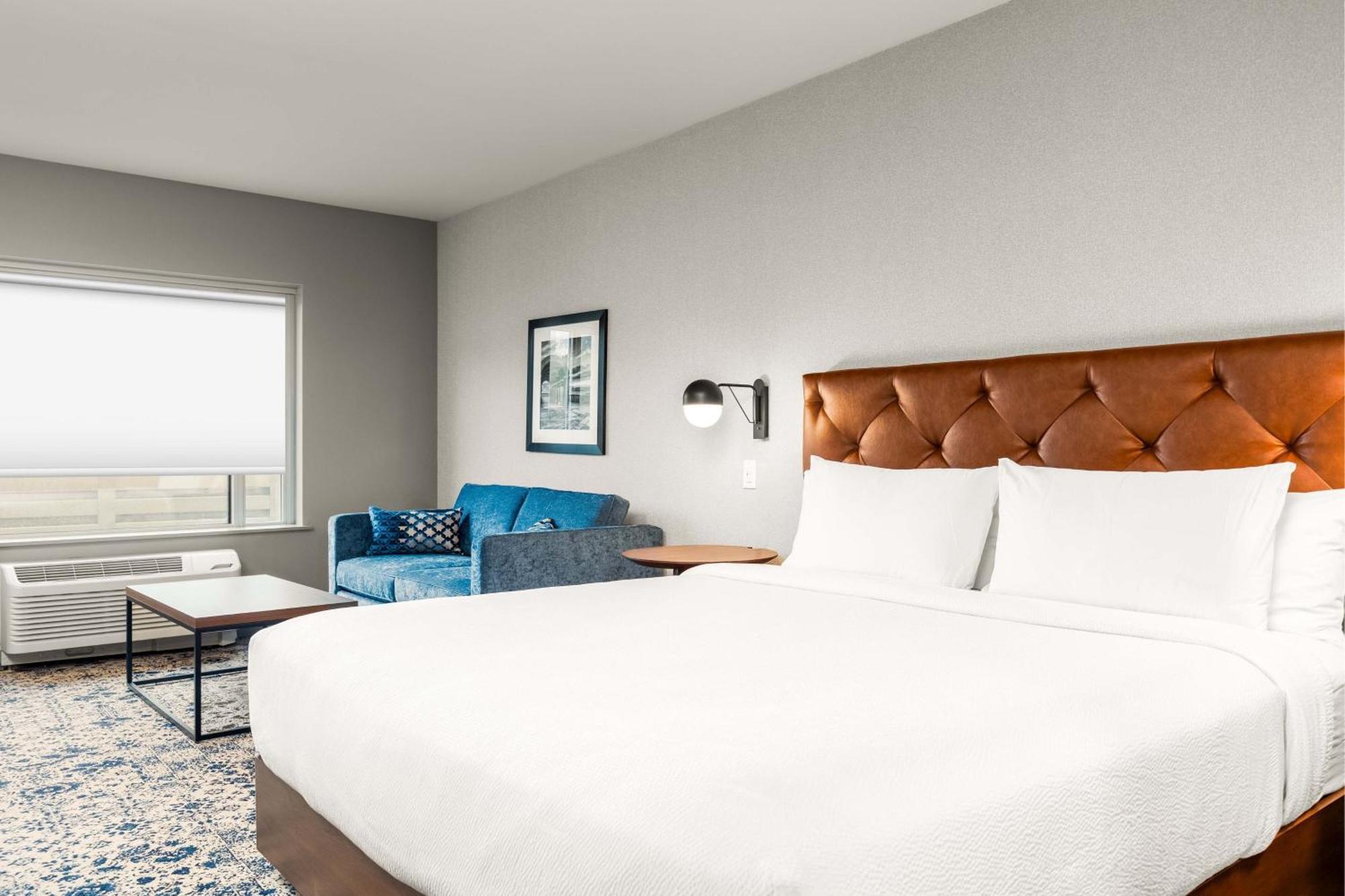 Four Points By Sheraton Kelowna Airport Buitenkant foto