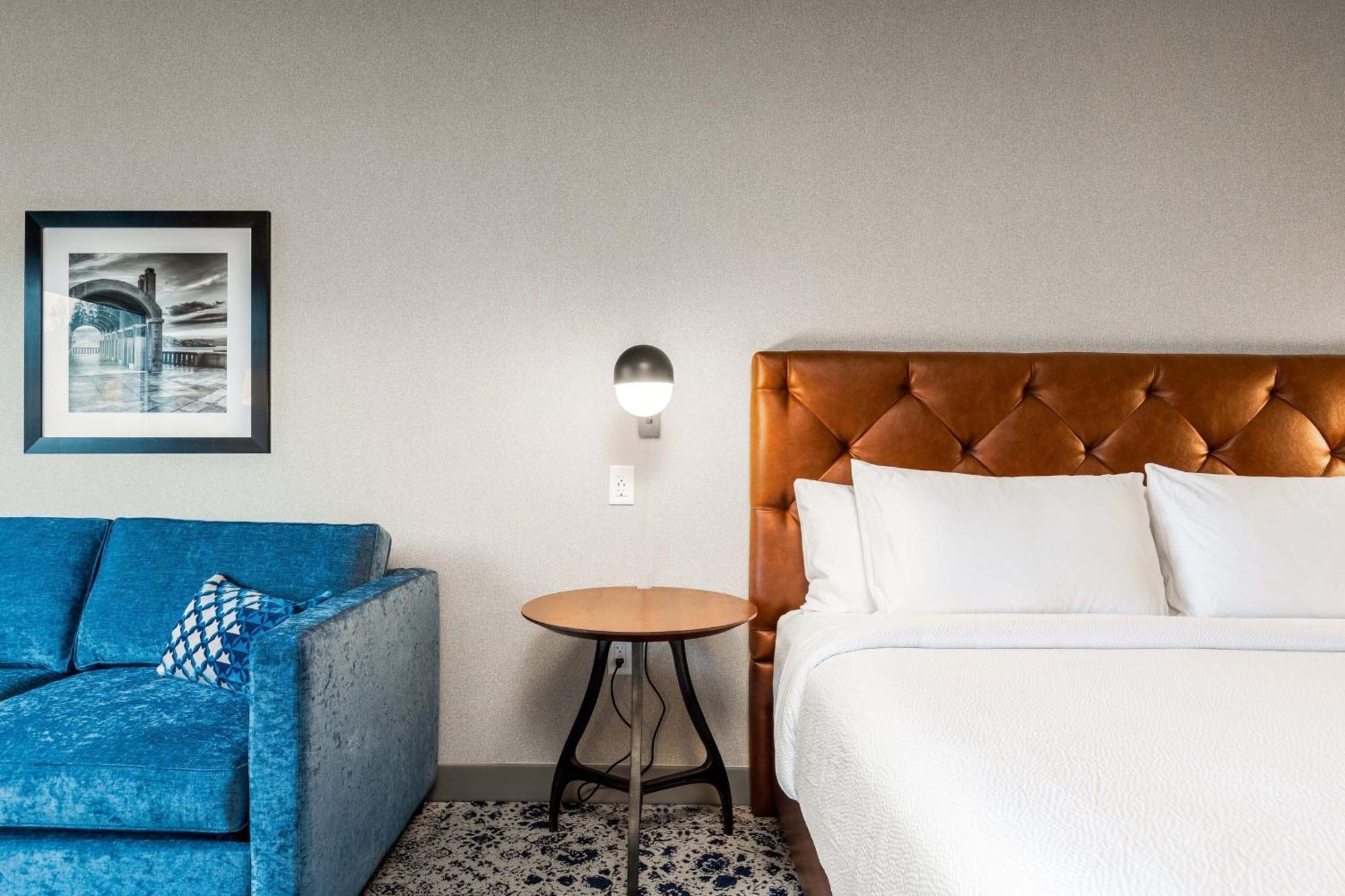 Four Points By Sheraton Kelowna Airport Buitenkant foto