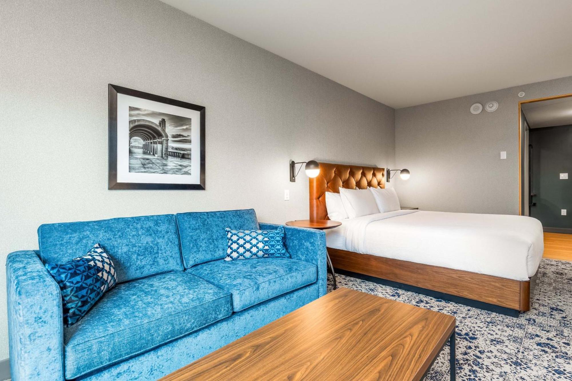 Four Points By Sheraton Kelowna Airport Buitenkant foto
