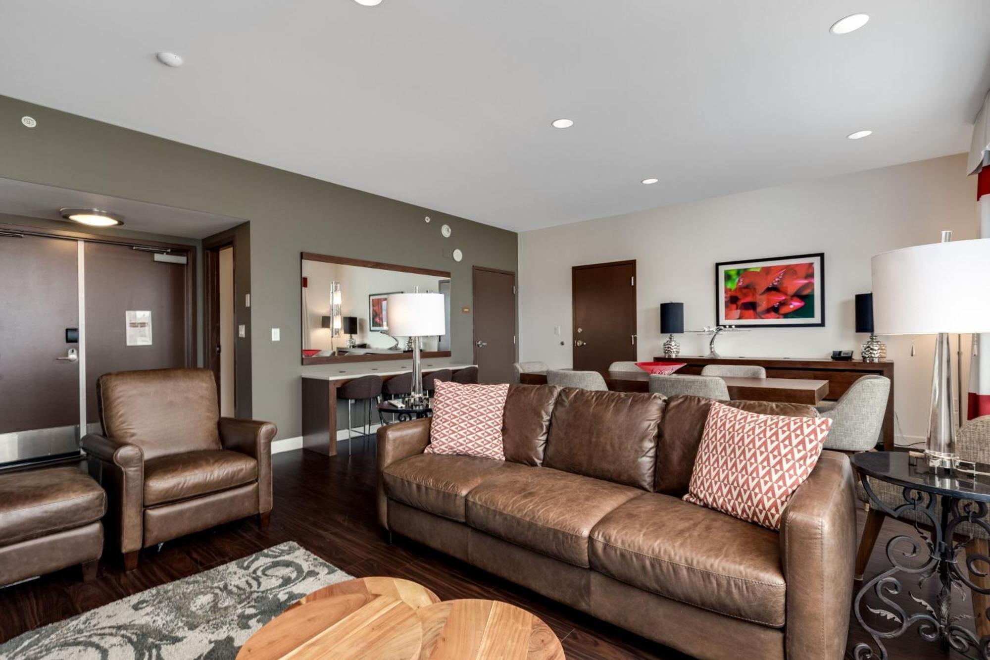 Four Points By Sheraton Kelowna Airport Buitenkant foto