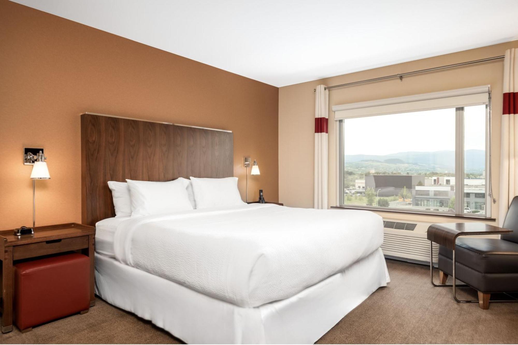 Four Points By Sheraton Kelowna Airport Buitenkant foto