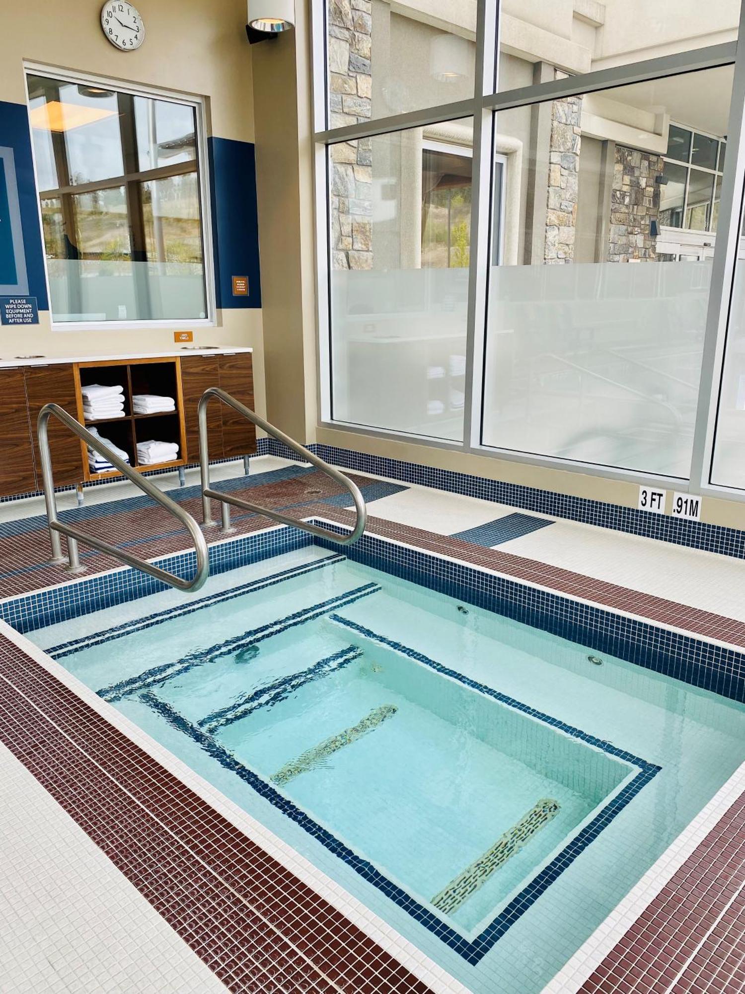 Four Points By Sheraton Kelowna Airport Buitenkant foto